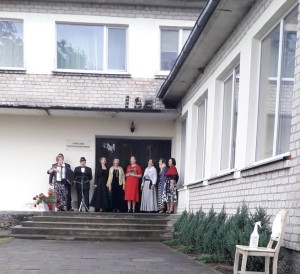 Koncertuoja saviveiklininkai
